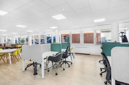 Image 5 of (Duplicate) REGUS - One Elmfield Park