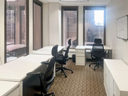 Image 8 of Regus - 125 South Wacker Dr,Suite 300