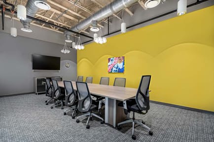 Image 3 of Regus - 201 Victory Blvd.