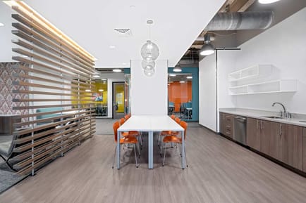 Image 6 of Regus - 201 Victory Blvd.