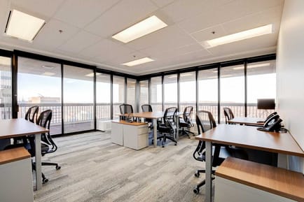 Image 4 of Regus - 639 5 Ave SW,Suite 2500