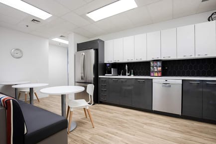 Image 6 of Regus - 639 5 Ave SW,Suite 2500
