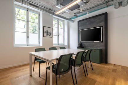 Image 3 of Regus - 64 Avenue Parmentier