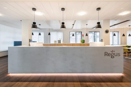 Image 2 of Regus - Kaistrasse 90