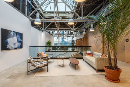 Image 5 of Spaces - 15 Rue Jos Montferrand