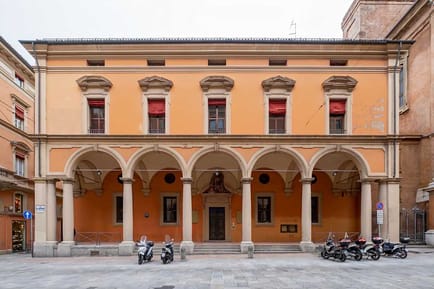 Image 2 of Regus - Via del Monte, 1,BO