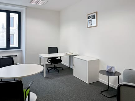 Image 7 of Regus - Salita San Nicola da Tolentino n. 13