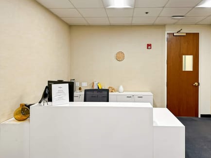 Image 4 of Regus - 1 Crossroads Dr,Suite 201