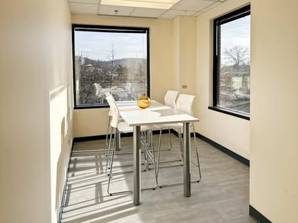Image 5 of Regus - 1 Crossroads Dr,Suite 201