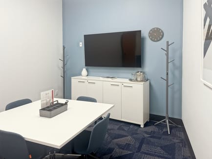 Image 10 of Hq - 1701 Park Center Dr