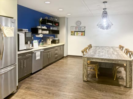 Image 6 of Regus - 1111 Dr.-Frederik-Philips Boulevard,Suite 600