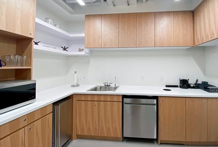 Image 35 of Spaces - 800-525 West 8th Avenue