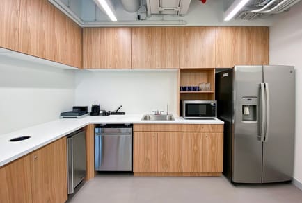Image 39 of Spaces - 800-525 West 8th Avenue