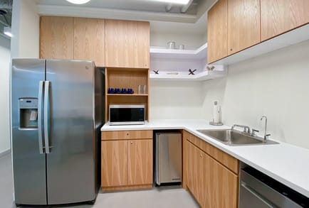 Image 43 of Spaces - 800-525 West 8th Avenue