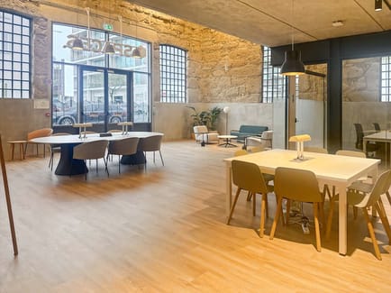 Image 7 of Spaces - Avenida Meneres,640