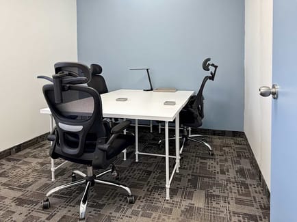 Image 10 of Hq - 111 Simcoe Street N,Suite 206