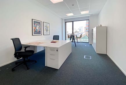 Image 6 of Regus - Via Francesco Melzi d'Eril, 34