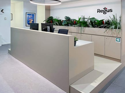 Image 2 of Regus - Via Giovanni Porzio 4