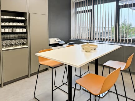Image 11 of Regus - KÖKI Terminál, Vak Bottyán u. 75/A-C, Epulet,3rd Floor