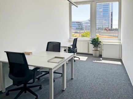 Image 4 of Regus - Neumann János u. 1/B