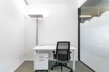 Image 8 of Spaces - Richtistrasse 2