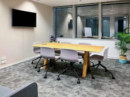 Image 3 of Regus - 7/F, Low Block,Grand Millennium Plaza,181 Queen’s Road Central