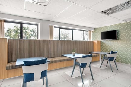 Image 7 of Regus - AMR Office Park,3 Concorde road,Bedfordview