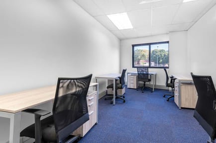 Image 7 of Regus - Regus Business Centre,Bird Sanctuary,Buiding B, Town Hill