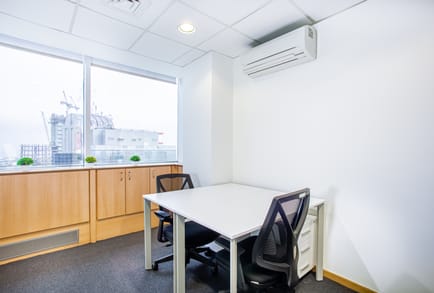 Image 1 of Regus - Maslak Mah. Maslak Meydan Sk. Beybi Giz,Plaza A Blok No: 1 Ic kapi No: 99 Kat- 26-27