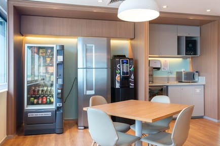 Image 13 of Regus - 8th floor,90, Dolorez Alcaraz Caldas Ave.,Praia de Belas
