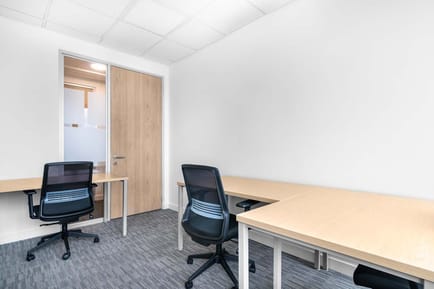 Image 2 of Regus - Street 26,  #102-20,Suite 301, Third Floor