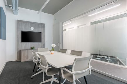 Image 3 of Regus - Route Suisse 8A