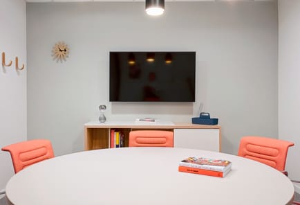 Image 12 of Spaces - Monsenyor Palmer 1