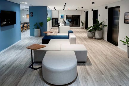 Image 5 of Regus - Rua Visconde de Nácar, 1440,Piso 19 - 20
