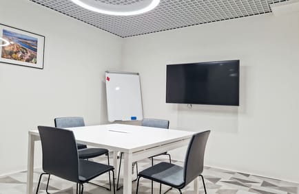 Image 11 of Regus - Al. Wyzwolenia 46