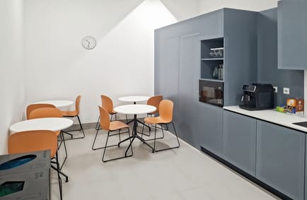 Image 5 of Regus - Al. Wyzwolenia 46