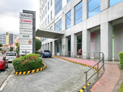 Image 10 of Regus - 4/F Unit 4 C& D,Commerce and Industry Plaza Building,Mckinley Town Center, Park Avenue