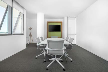 Image 3 of Regus - Immeuble "Mahaj Ryad Center Bureaux",Bureaux" 5ème étage, Batiment 7 &8,Hay Ryad