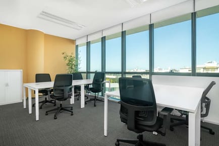 Image 4 of Regus - Immeuble "Mahaj Ryad Center Bureaux",Bureaux" 5ème étage, Batiment 7 &8,Hay Ryad