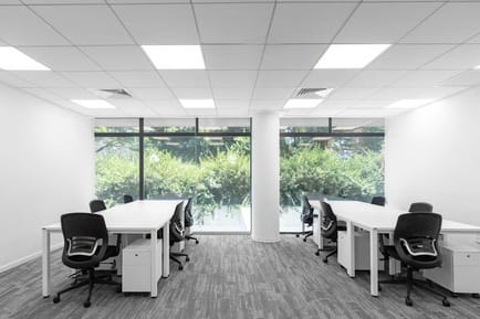 Image 1 of Regus - 7 Sapir St.