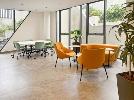 Image 5 of Regus - Rue Ibn Hamdis