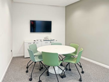 Image 8 of Regus - Rue Ibn Hamdis