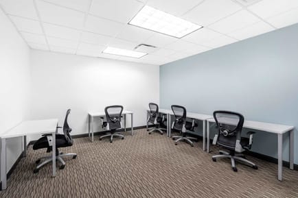 Image 8 of Regus - 112 W. 34th Street,17th and 18th Floors