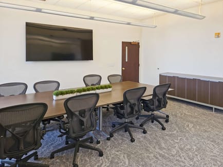 Image 3 of Regus - 332 N Harrison St