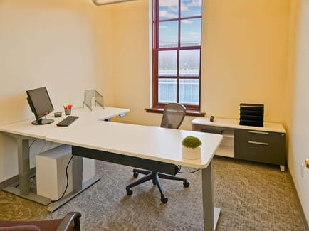 Image 4 of Regus - 332 N Harrison St