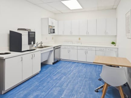 Image 6 of Hq - 13747 Montfort Dr