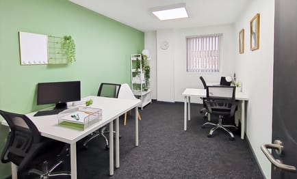 Image 3 of IWG (HQ) - 225 Denby Dale Road, WF2 - Wakefield