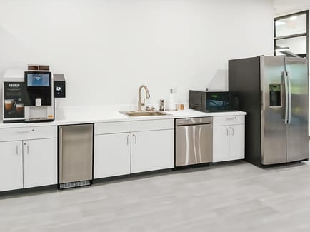 Image 4 of Regus - 10401 W Reno Ave,Suite 100