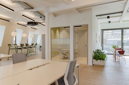 Image 4 of Workplace Plus (Managed 1,915 - 1,926 sqft) - Paxton House - 30 Artillery Lane, E1 7LS - Spitalfields