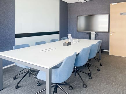 Image 3 of Regus - No. 668 Gaoxin Avenue, Hongshan District,Wuhan, Hubei Province,12F, Optics Valley Financial Centre